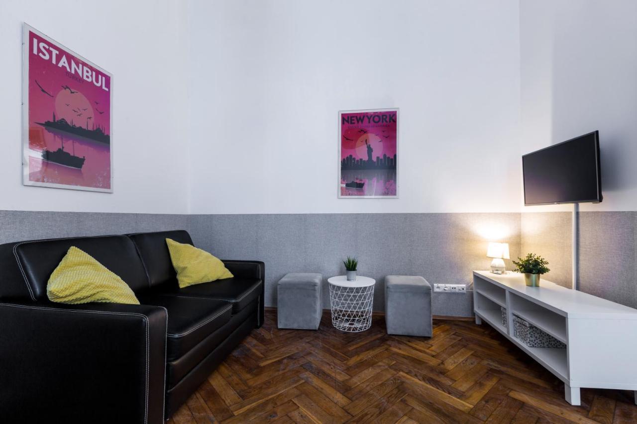 Wawel Cracow Old City Apartments - Friendhouse Apartments Krakow Exterior photo
